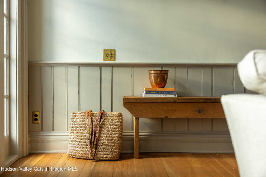 110 Clinton Avenue, Kingston, NY 12401 - Photo 4 of 50