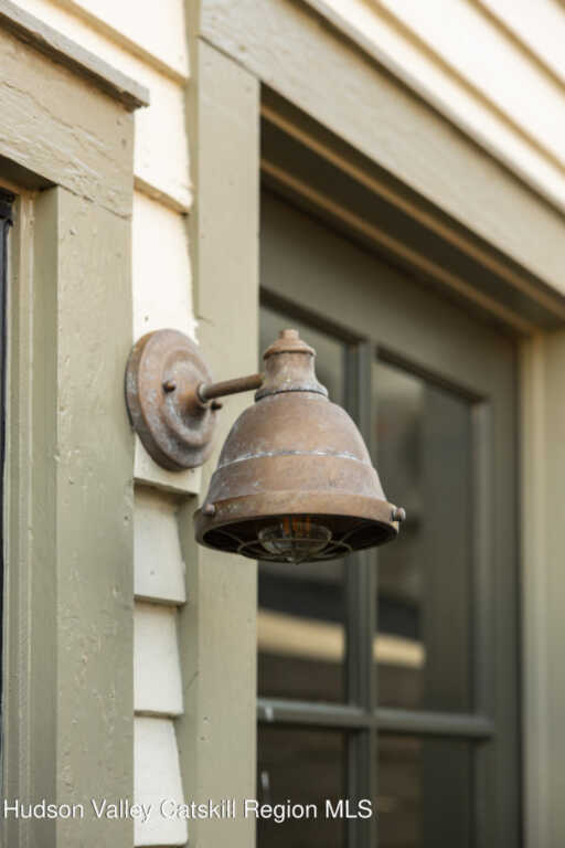 110 Clinton Avenue, Kingston, NY 12401 - Photo 45 of 50