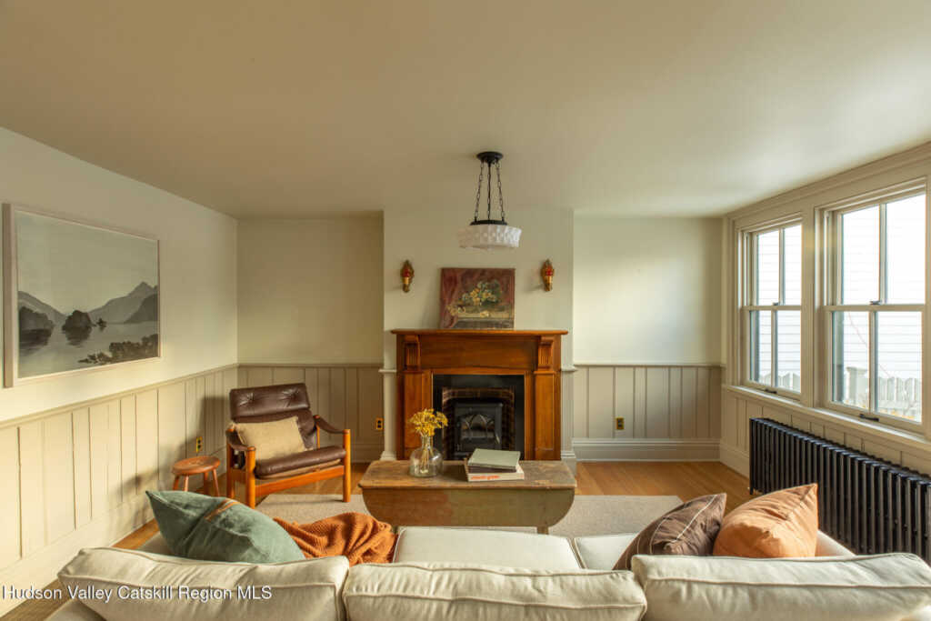 110 Clinton Avenue, Kingston, NY 12401 - Photo 8 of 50