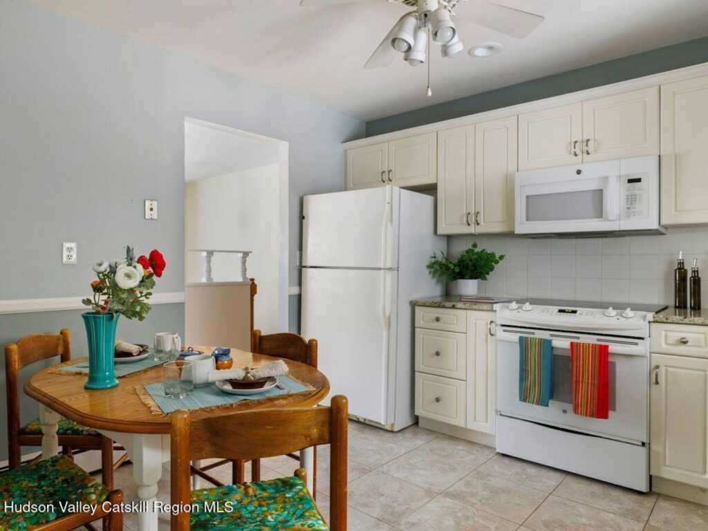 46 Whitney Drive, Woodstock, NY 12498 - Photo 11 of 42