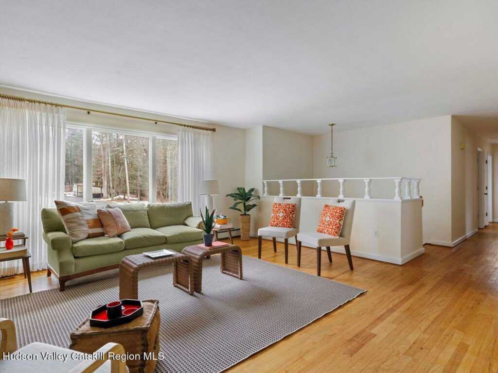 46 Whitney Drive, Woodstock, NY 12498 - Photo 4 of 42