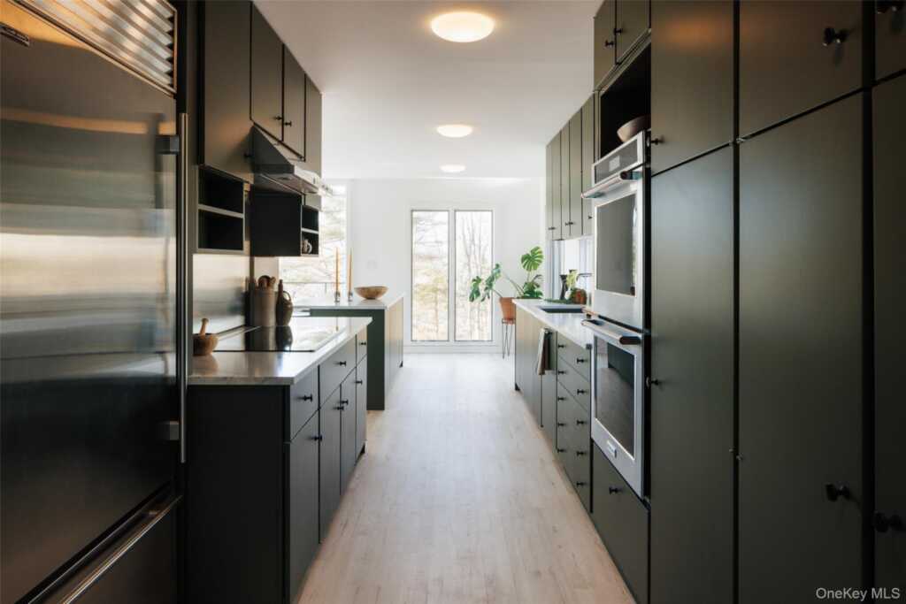 110 Old Albany Post Road, Rhinebeck, NY 12572 - Photo 17 of 46