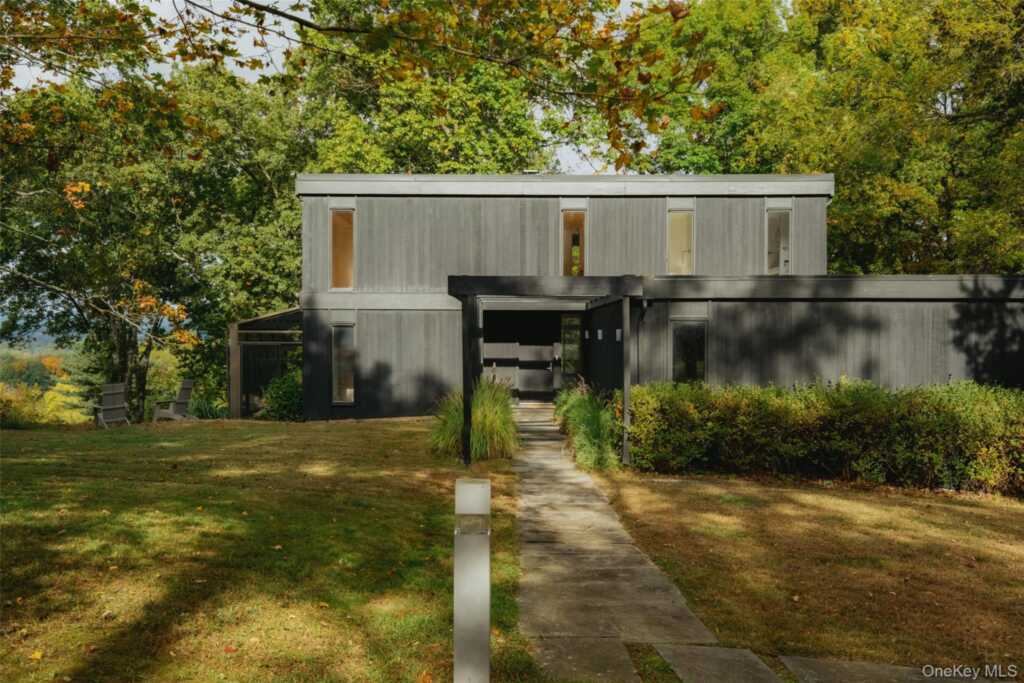 110 Old Albany Post Road, Rhinebeck, NY 12572 - Photo 31 of 46