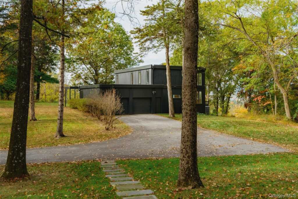 110 Old Albany Post Road, Rhinebeck, NY 12572 - Photo 34 of 46