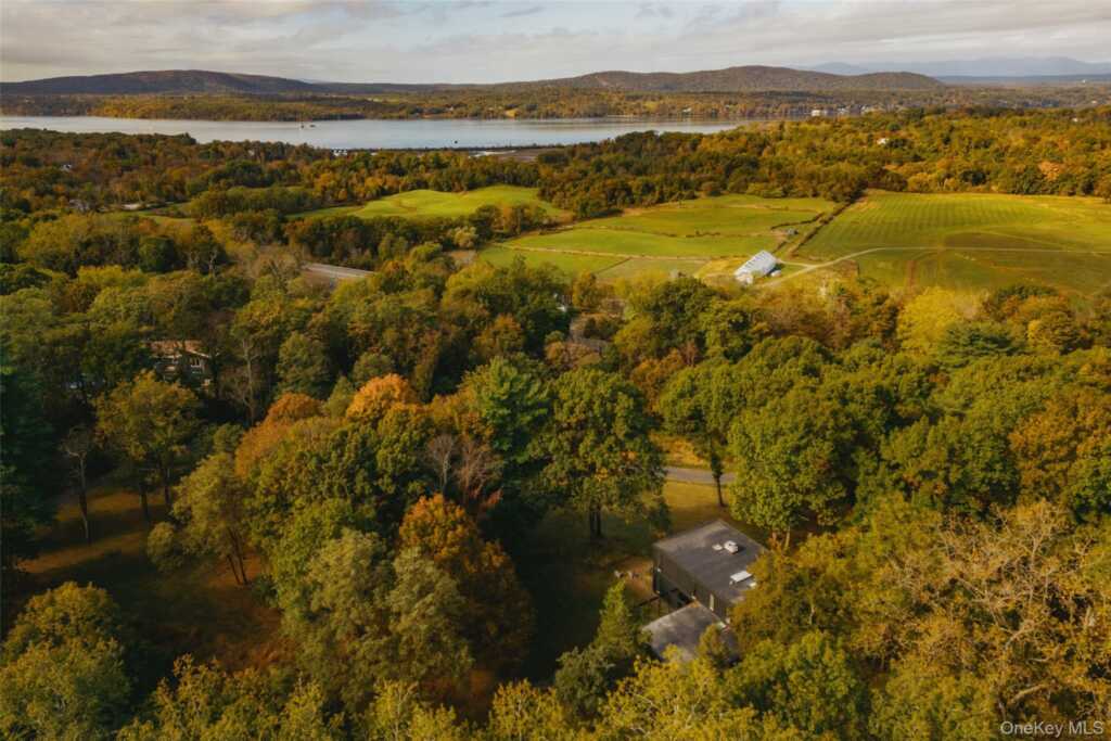 110 Old Albany Post Road, Rhinebeck, NY 12572 - Photo 45 of 46