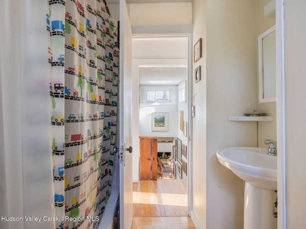 2059 Glasco Turnpike, Woodstock, NY 12498 - Photo 32 of 47