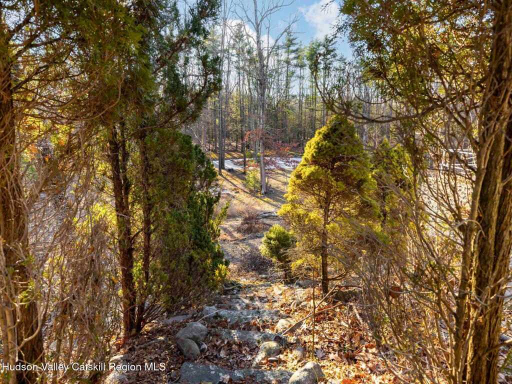 2059 Glasco Turnpike, Woodstock, NY 12498 - Photo 35 of 47