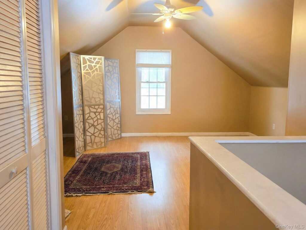 102 Fairview Avenue, Kingston, NY 12401 - Photo 5 of 17