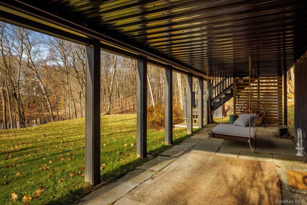 407 White Schoolhouse Road, Rhinebeck, NY 12572 - Photo 12 of 17