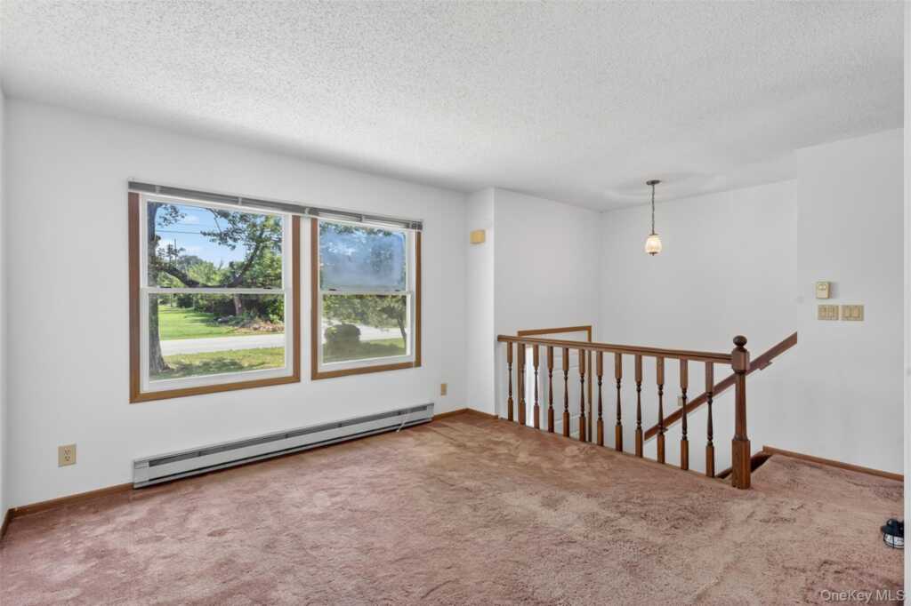 323 Ohioville Road, New Paltz, NY 12561 - Photo 5 of 31