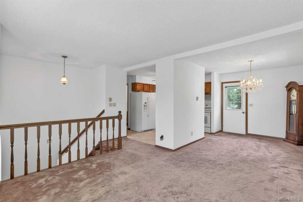 323 Ohioville Road, New Paltz, NY 12561 - Photo 6 of 31