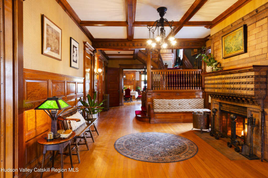 77 Chestnut Street, Kingston, NY 12401 - Photo 10 of 50