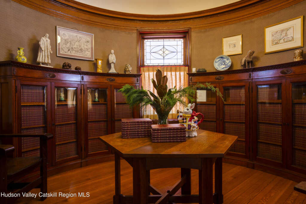 77 Chestnut Street, Kingston, NY 12401 - Photo 12 of 50