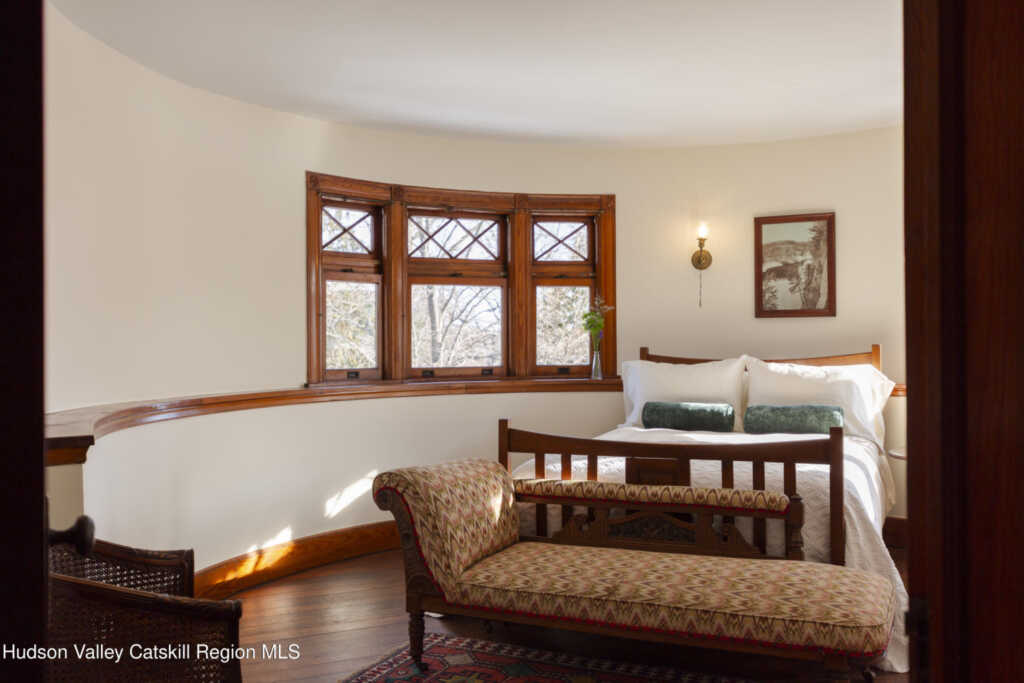 77 Chestnut Street, Kingston, NY 12401 - Photo 38 of 50