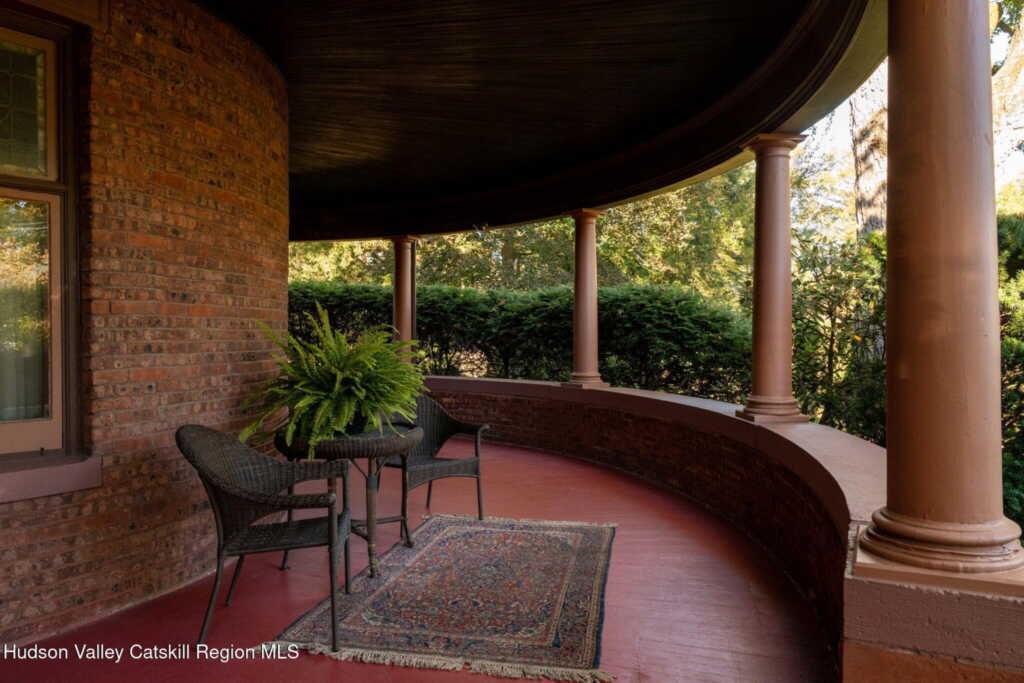 77 Chestnut Street, Kingston, NY 12401 - Photo 5 of 50