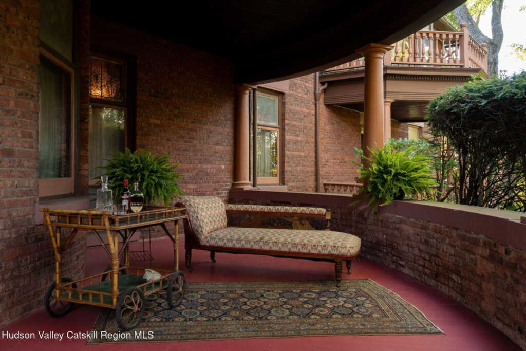 77 Chestnut Street, Kingston, NY 12401 - Photo 6 of 50