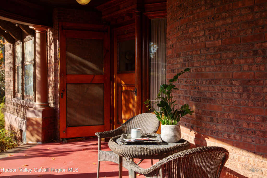 77 Chestnut Street, Kingston, NY 12401 - Photo 7 of 50