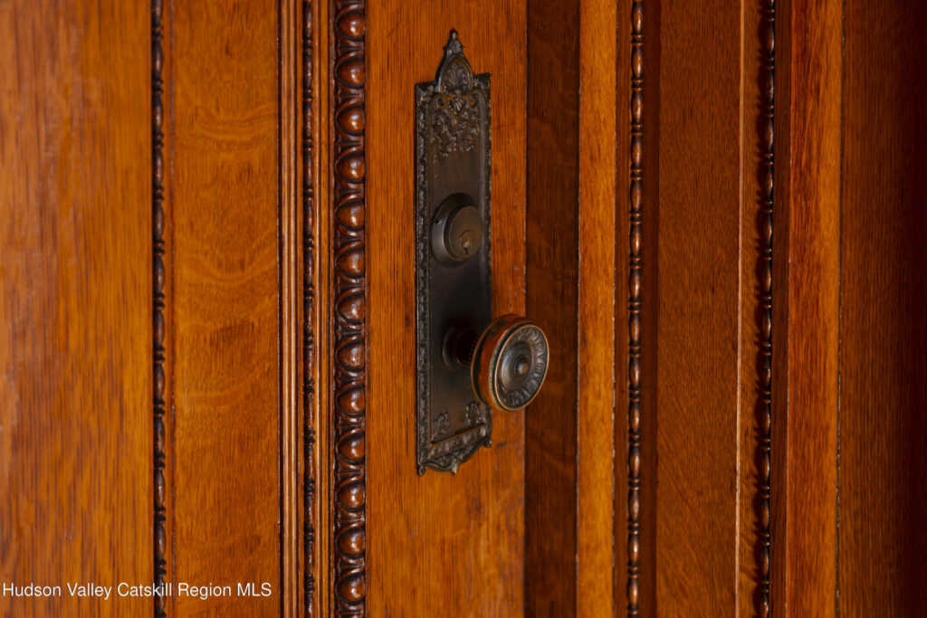 77 Chestnut Street, Kingston, NY 12401 - Photo 8 of 50