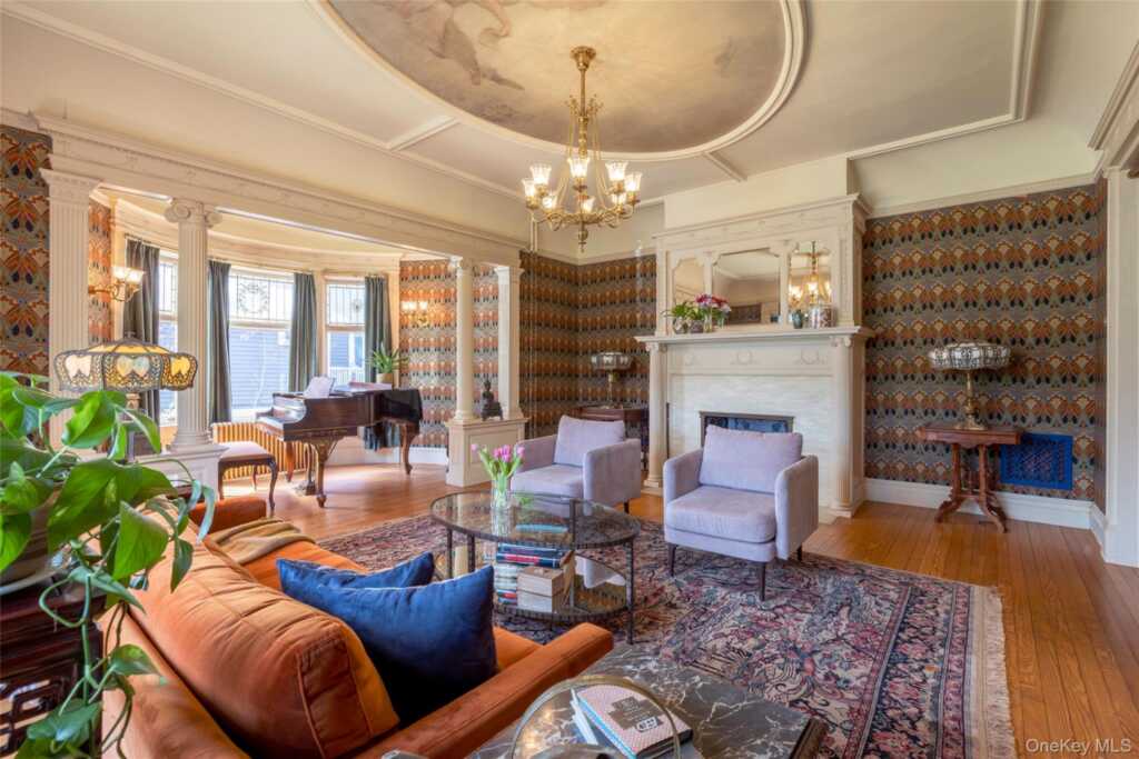77 W Chestnut Street, Kingston, NY 12401 - Photo 11 of 50