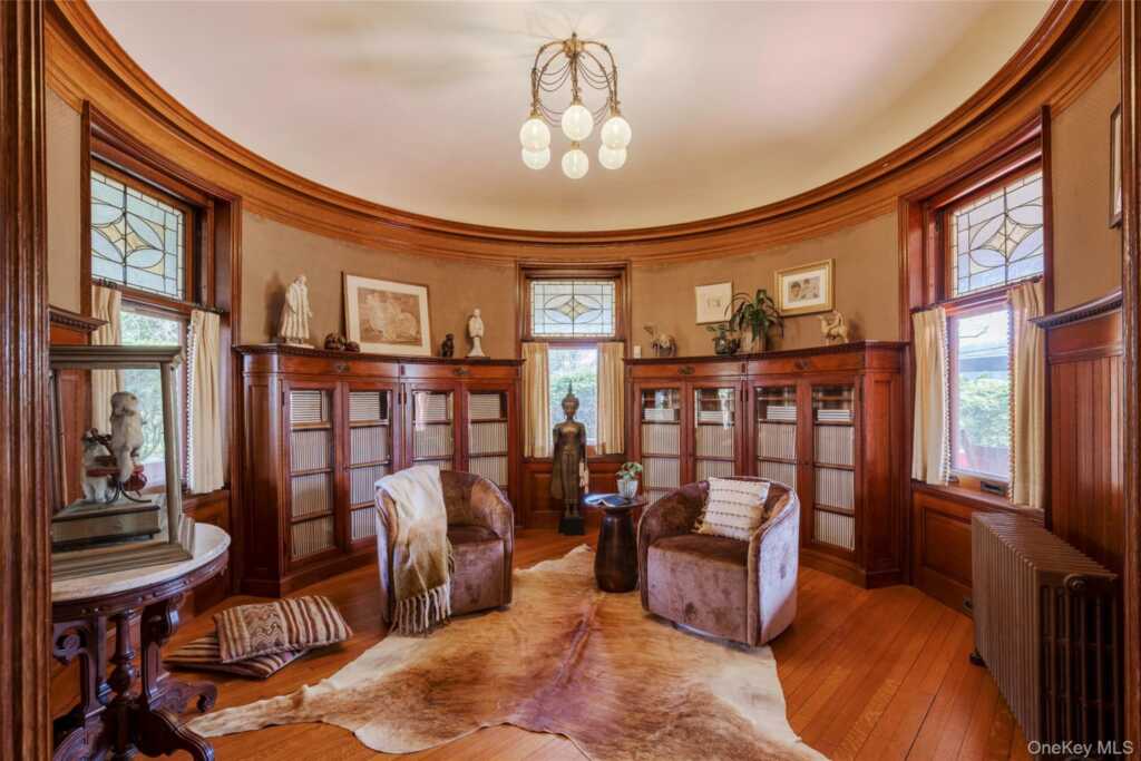 77 W Chestnut Street, Kingston, NY 12401 - Photo 13 of 50