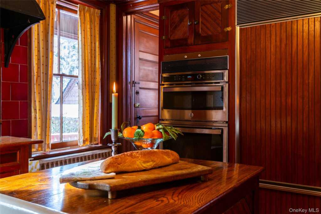 77 W Chestnut Street, Kingston, NY 12401 - Photo 18 of 50