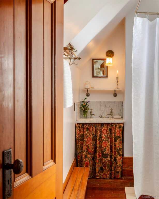 77 W Chestnut Street, Kingston, NY 12401 - Photo 39 of 50