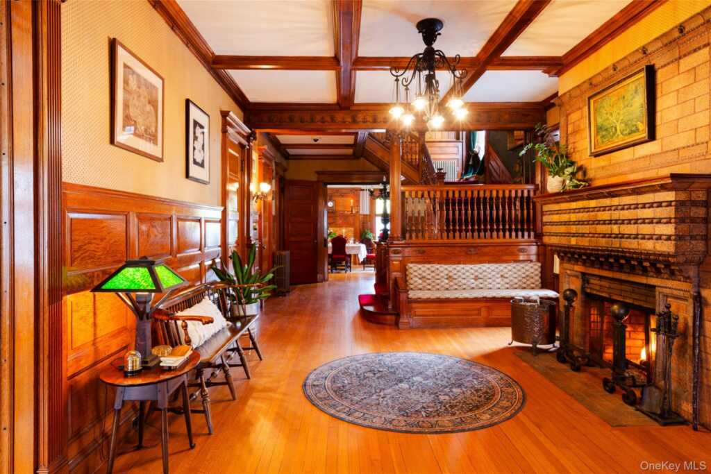 77 W Chestnut Street, Kingston, NY 12401 - Photo 6 of 50