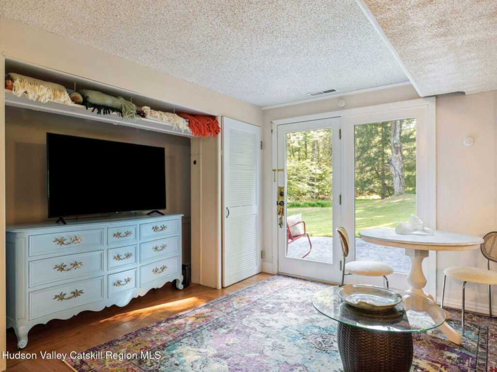 78 Van De Bogart Road, Woodstock, NY 12498 - Photo 12 of 21