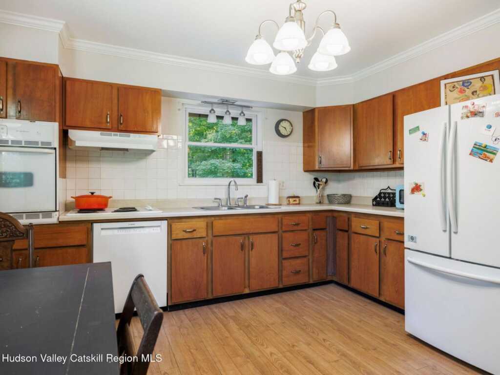 78 Van De Bogart Road, Woodstock, NY 12498 - Photo 8 of 21