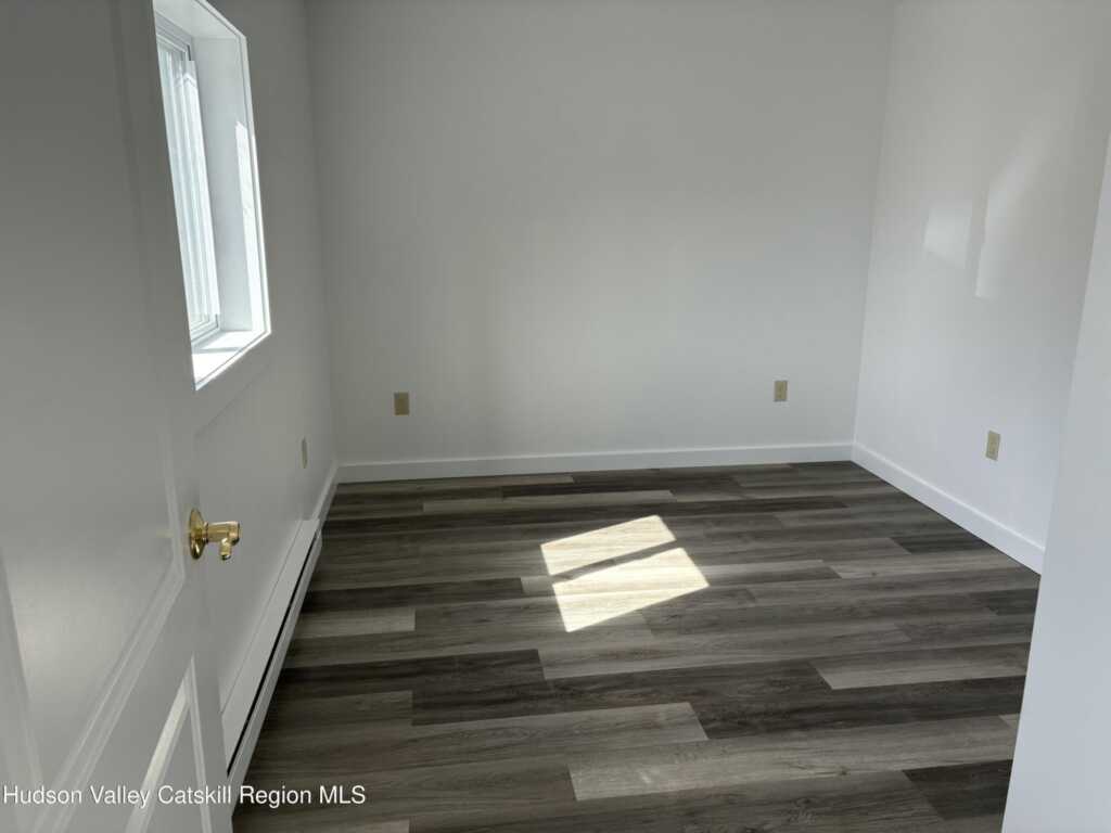 18 Market Street, Unit #1, Saugerties, NY 12477 - Photo 8 of 9