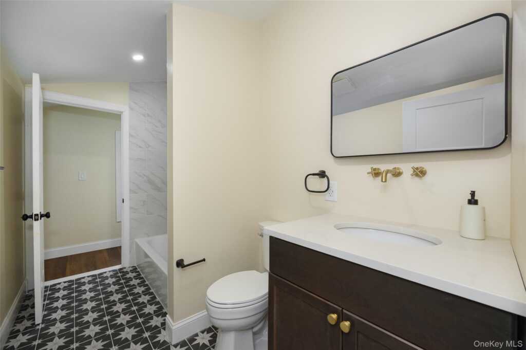 534-536 River Road, Rhinebeck, NY 12572 - Photo 12 of 37