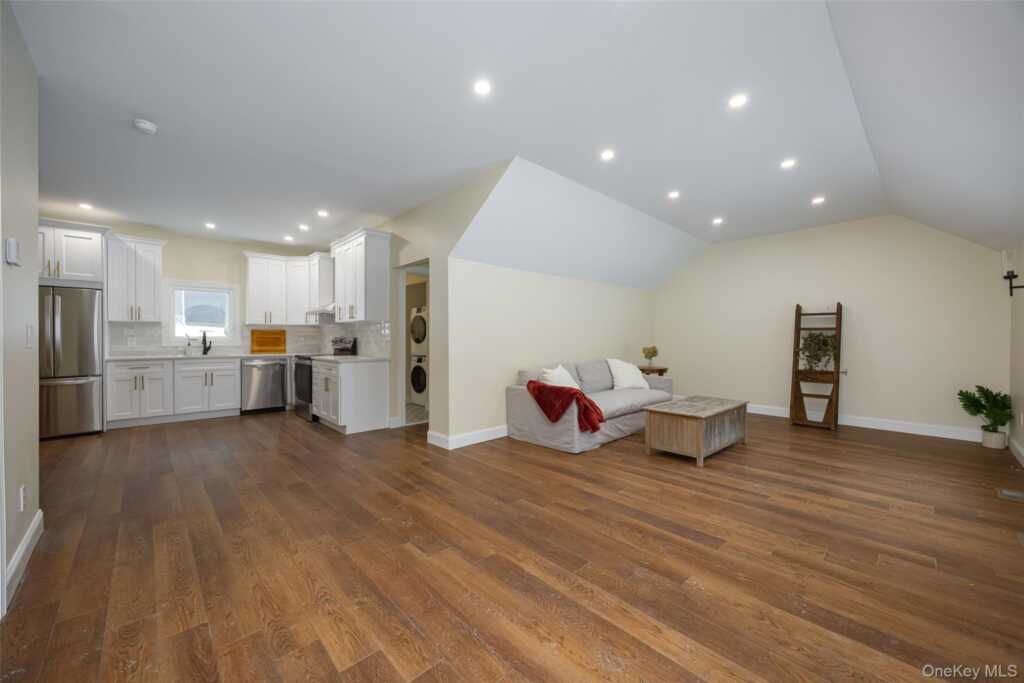 534-536 River Road, Rhinebeck, NY 12572 - Photo 5 of 37