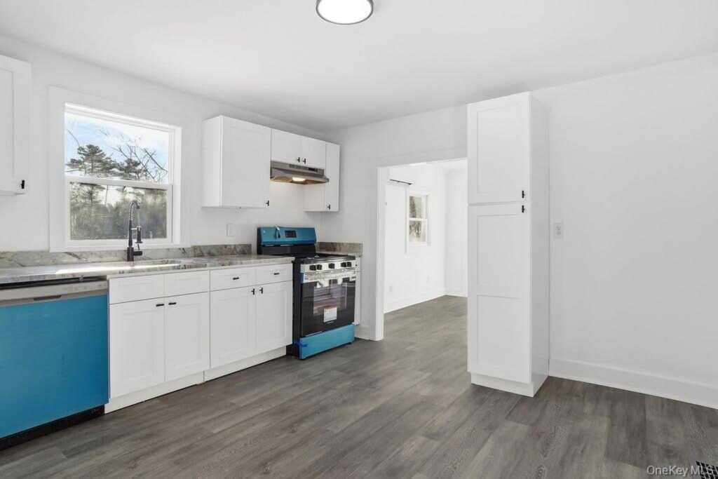 1159 Main Street, Saugerties, NY 12453 - Photo 12 of 20