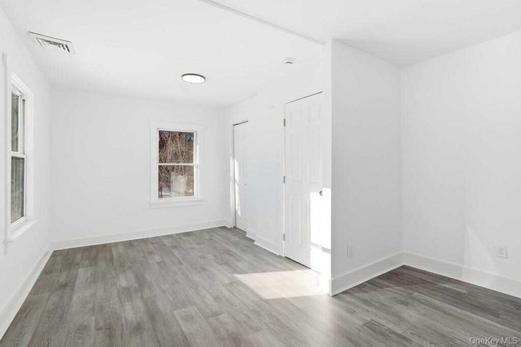 1159 Main Street, Saugerties, NY 12453 - Photo 17 of 20