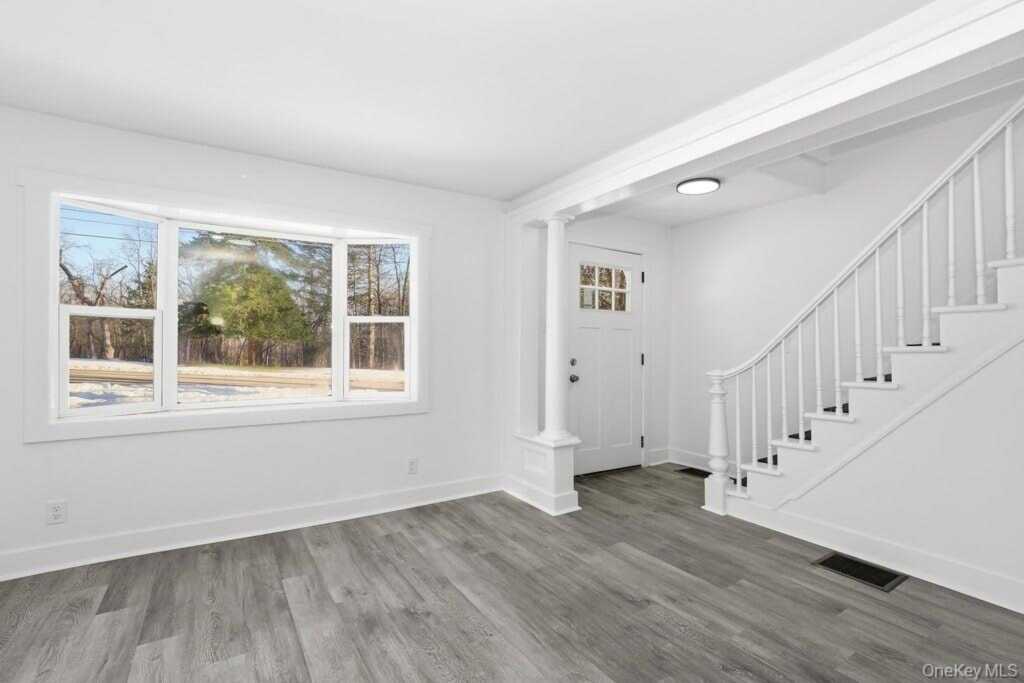 1159 Main Street, Saugerties, NY 12453 - Photo 8 of 20