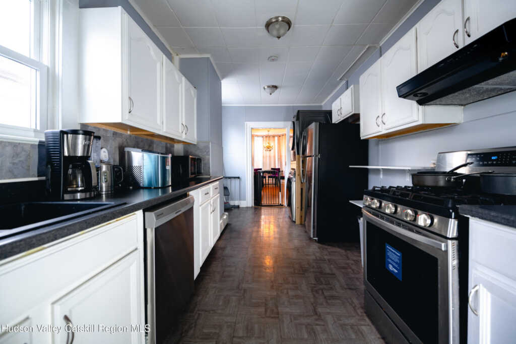 109 Franklin Street, Kingston, NY 12401 - Photo 14 of 30