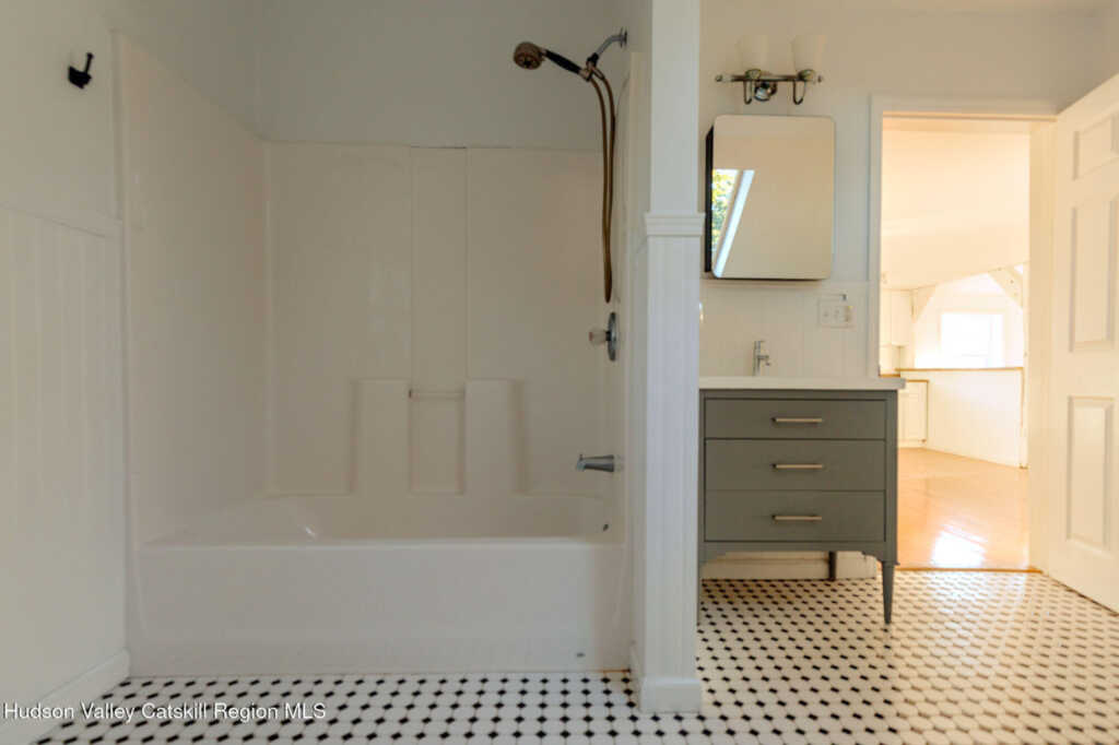 23 Livingston Street, Unit #Apt G, Rhinebeck, NY 12572 - Photo 13 of 19