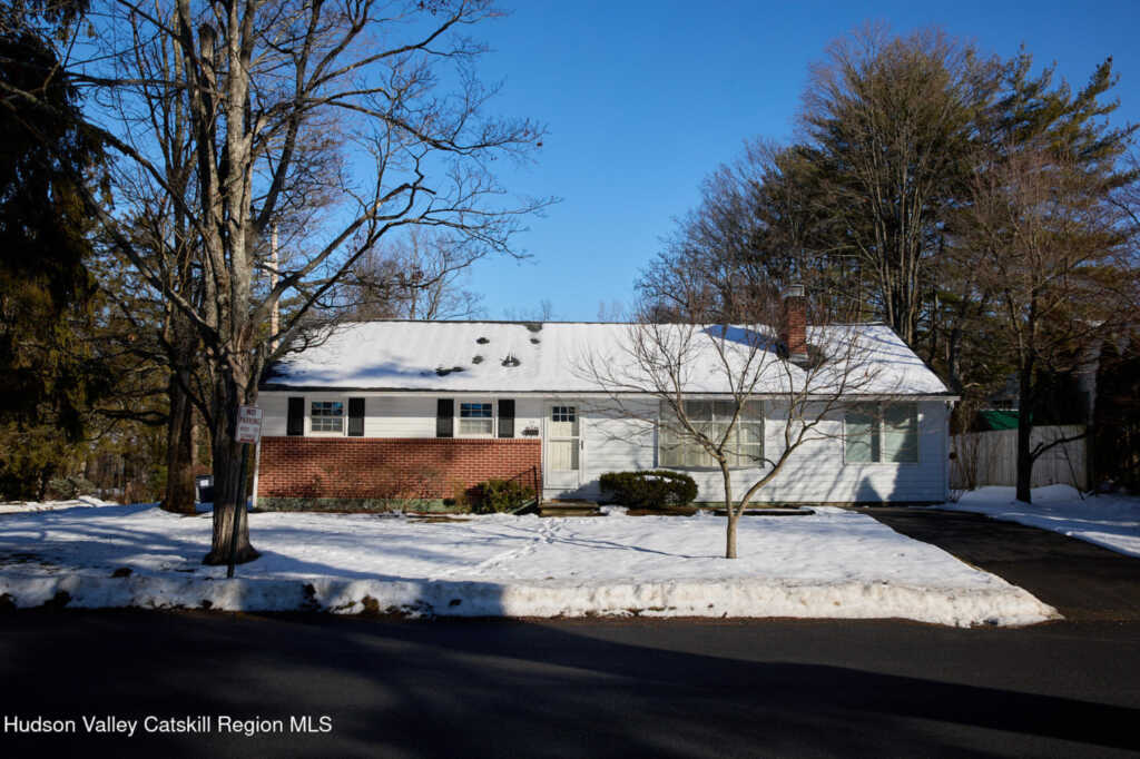 25 John Street, New Paltz, NY 12561