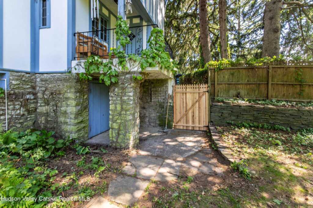 2 Malden Ave Avenue, Saugerties, NY 12477 - Photo 11 of 50