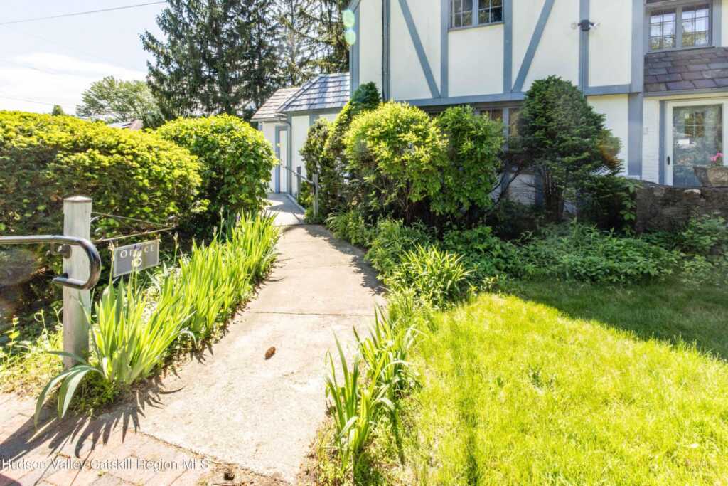 2 Malden Ave Avenue, Saugerties, NY 12477 - Photo 3 of 50