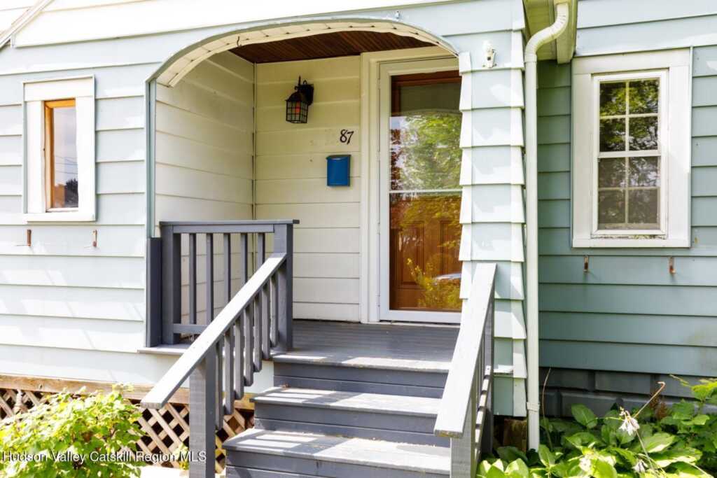 87 Wilson Avenue Avenue, Kingston, NY 12401 - Photo 2 of 20