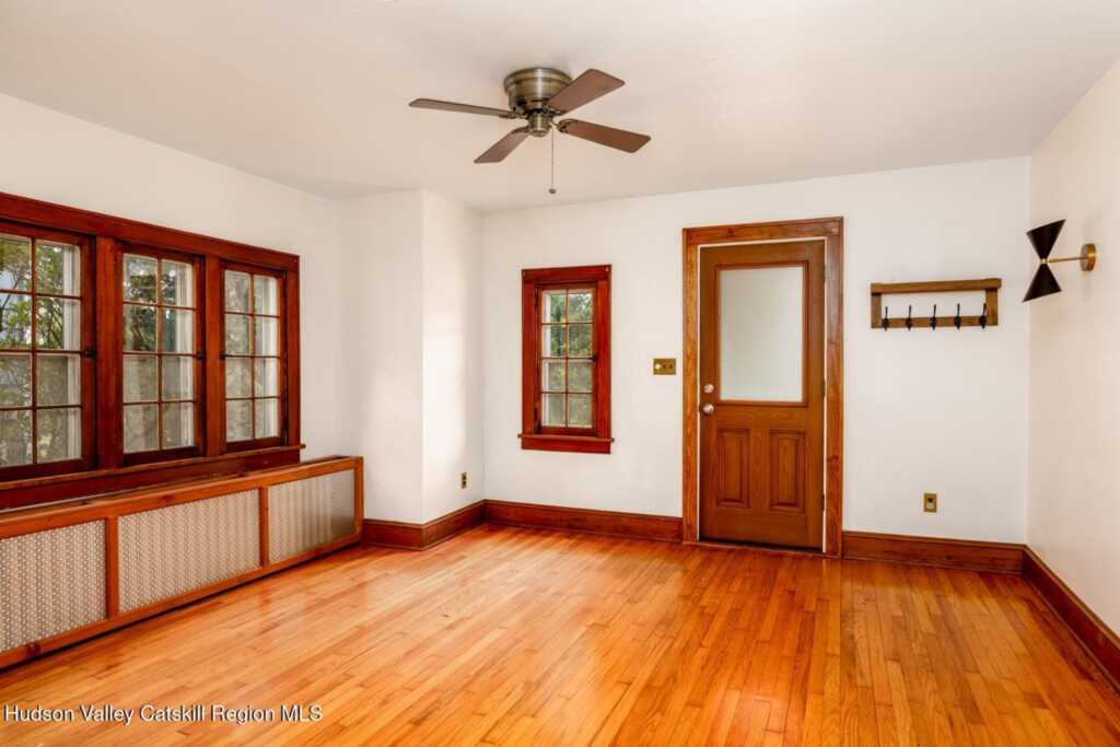 87 Wilson Avenue Avenue, Kingston, NY 12401 - Photo 3 of 20