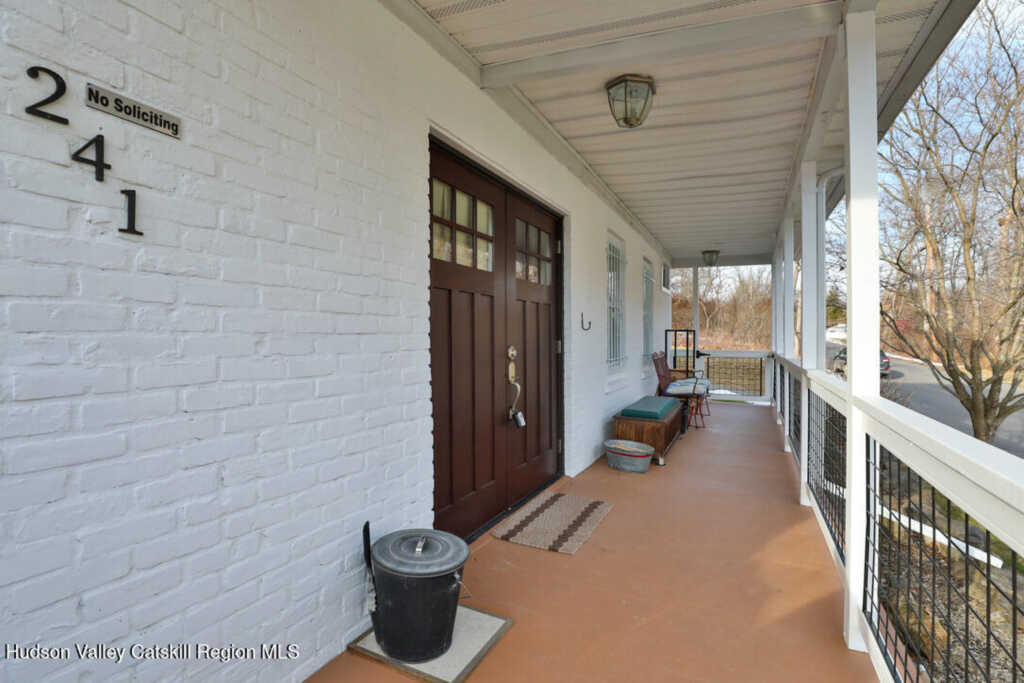 241 Third Avenue, Kingston, NY 12401 - Photo 10 of 43