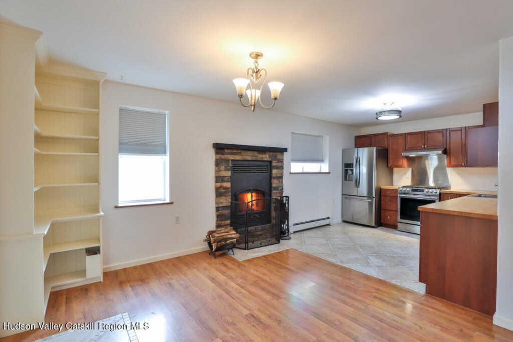 241 Third Avenue, Kingston, NY 12401 - Photo 13 of 43