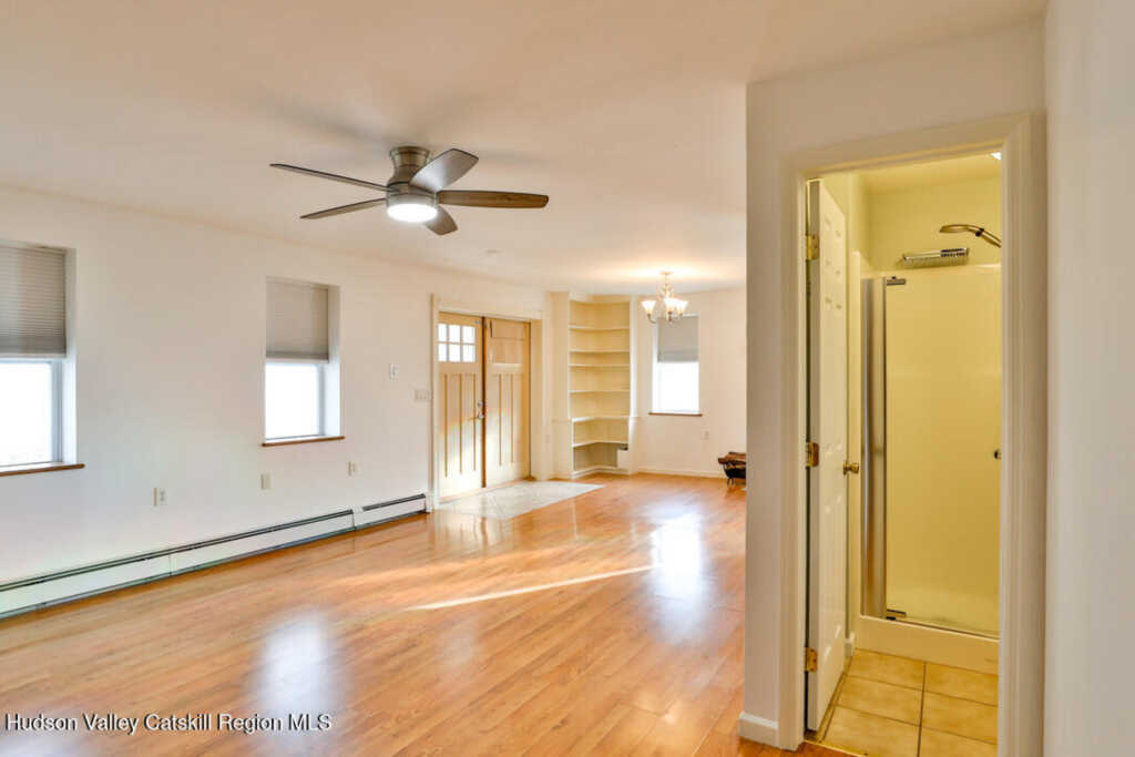 241 Third Avenue, Kingston, NY 12401 - Photo 16 of 43