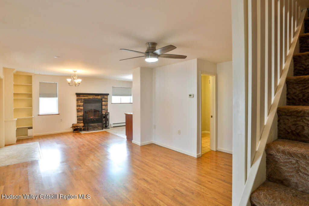 241 Third Avenue, Kingston, NY 12401 - Photo 21 of 43