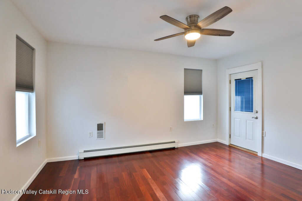 241 Third Avenue, Kingston, NY 12401 - Photo 24 of 43