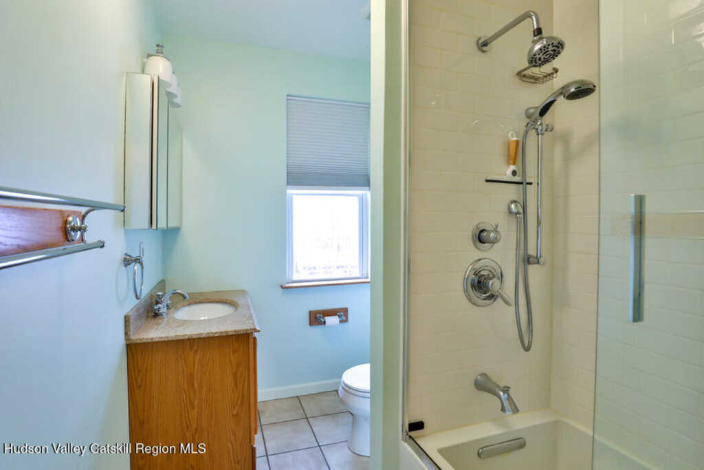 241 Third Avenue, Kingston, NY 12401 - Photo 29 of 43