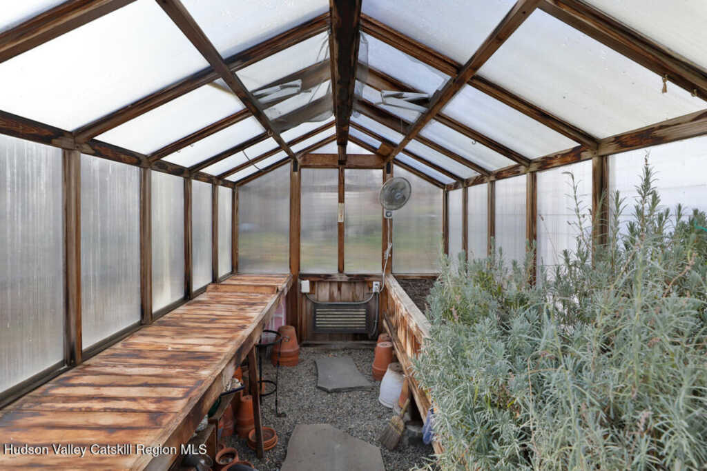 241 Third Avenue, Kingston, NY 12401 - Photo 35 of 43