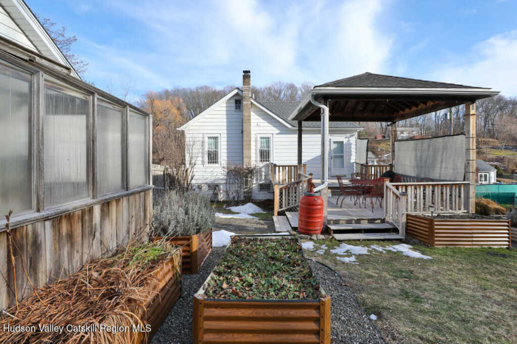 241 Third Avenue, Kingston, NY 12401 - Photo 37 of 43